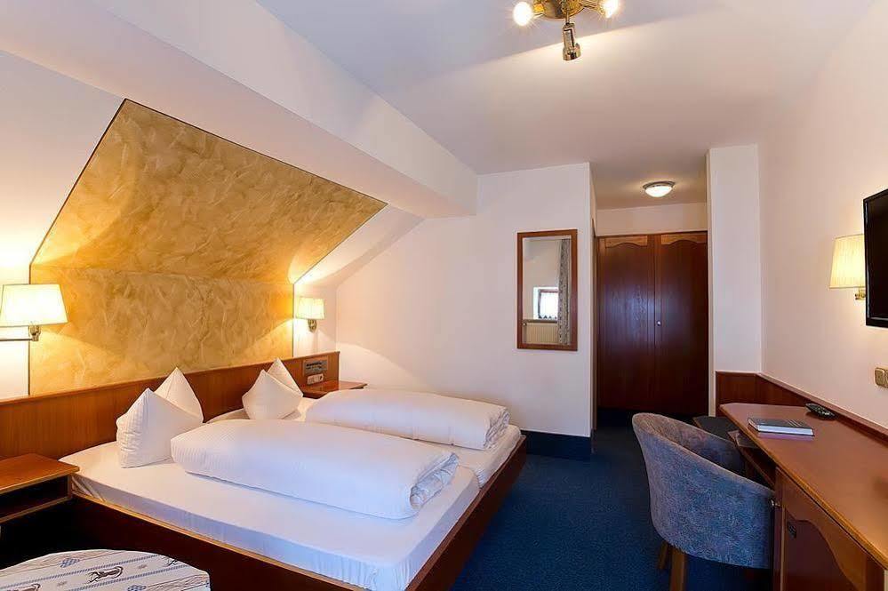 Hotel Am Markt Greding Exterior foto